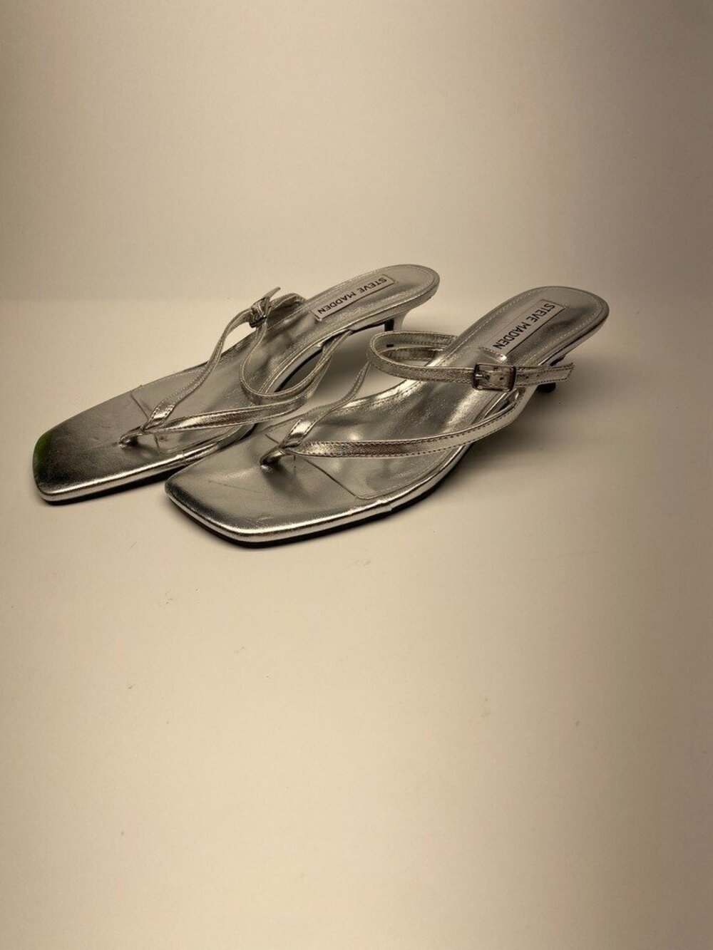 Steve Madden Womens Jessa Square Toe Kitten Silver Sandal Sz 8.5
